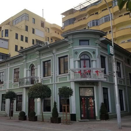 Vila Sigal Pogradec Hotel Exterior photo