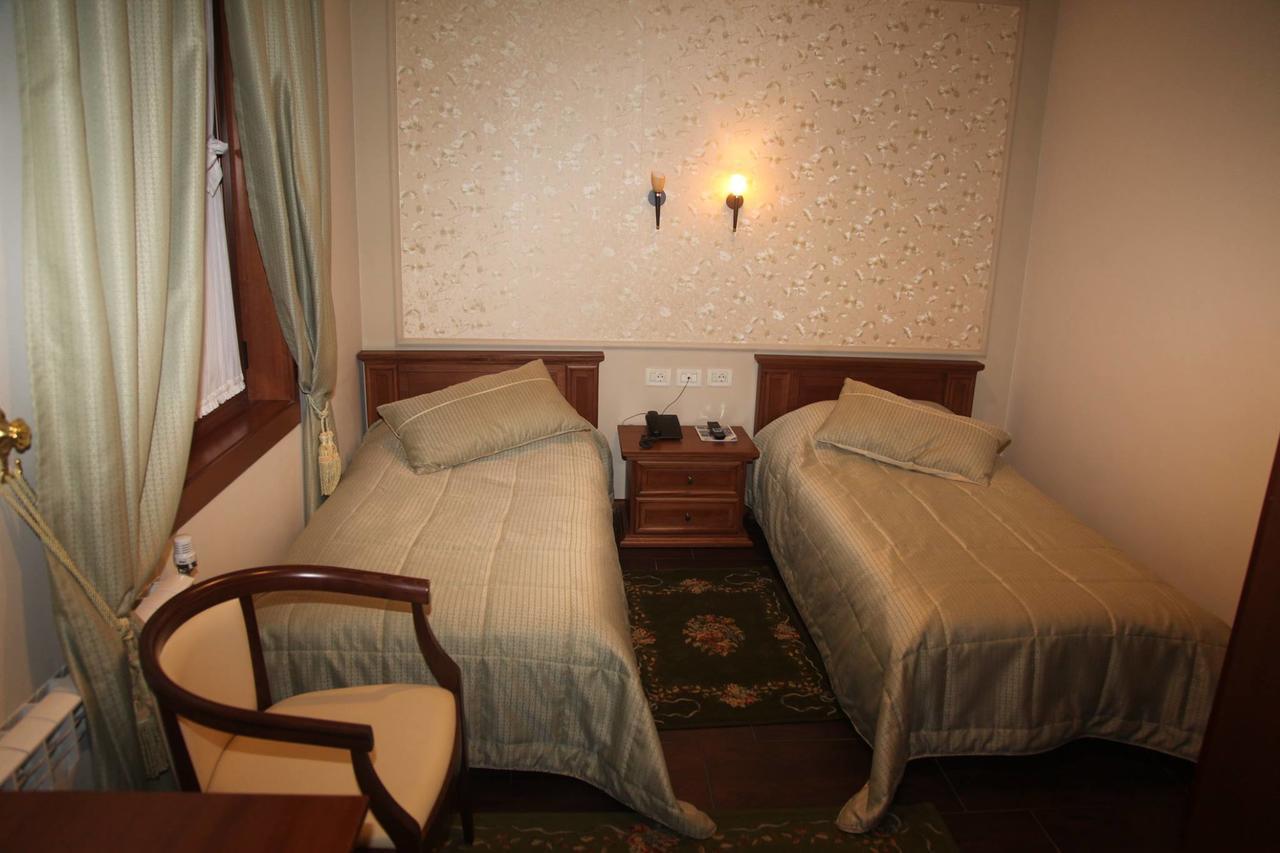 Vila Sigal Pogradec Exterior photo